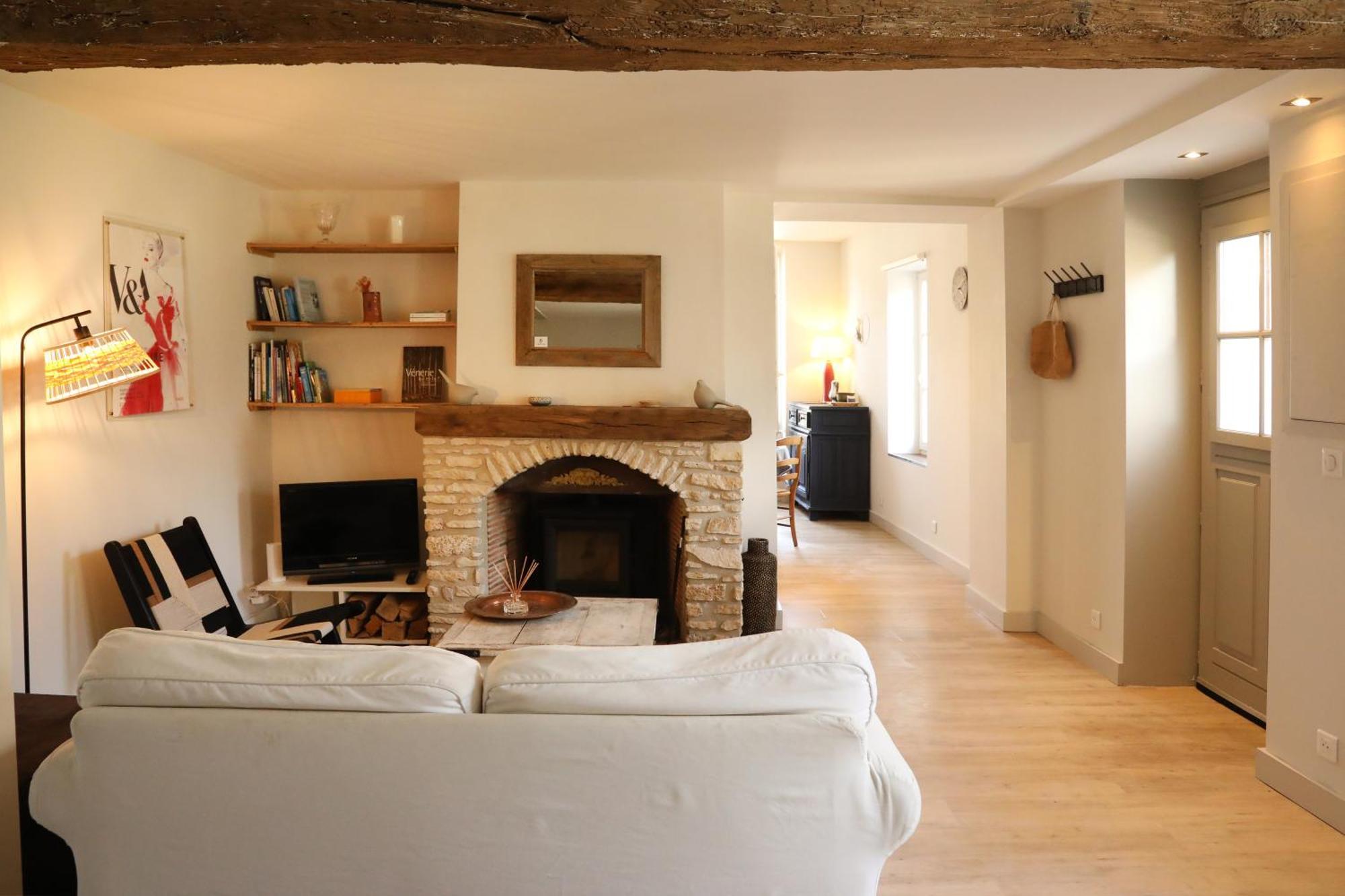 Apartment La Maison Du Clocher By La Boite En Courteuil